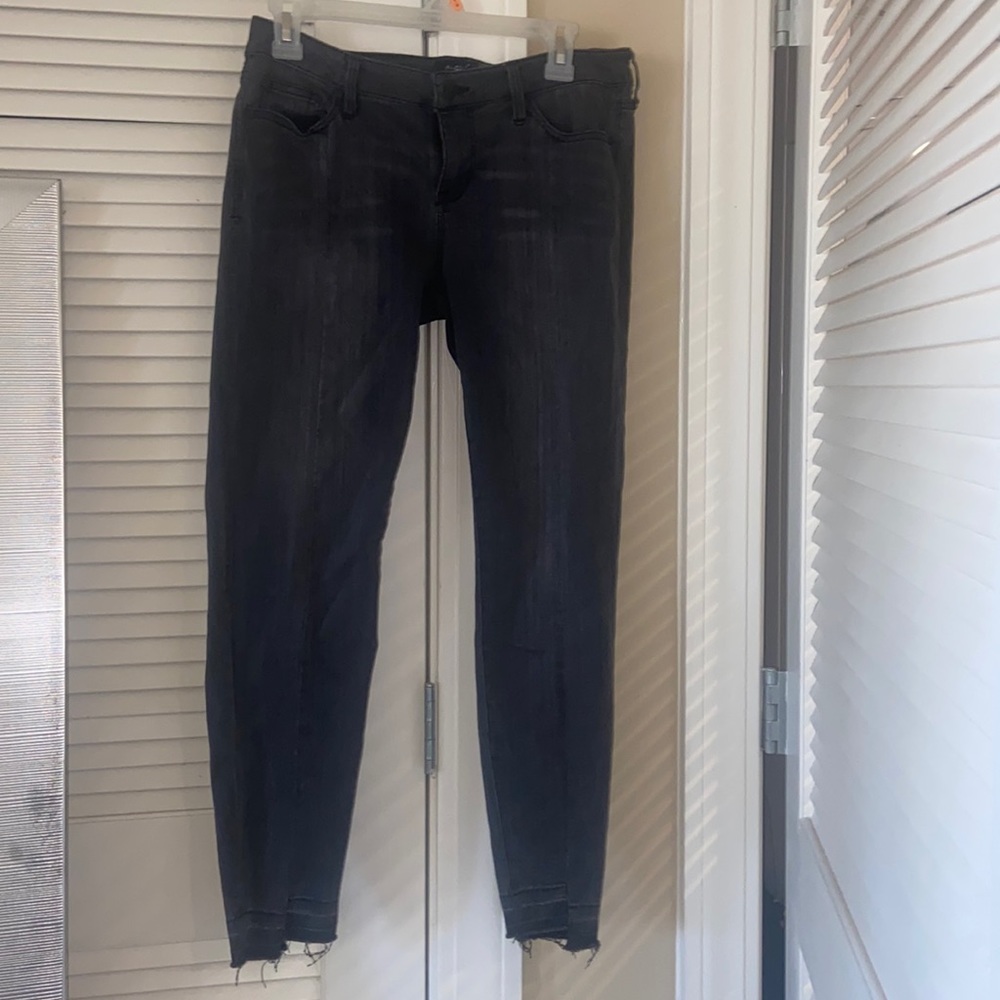 Black Mid rise ankle skinny jeans